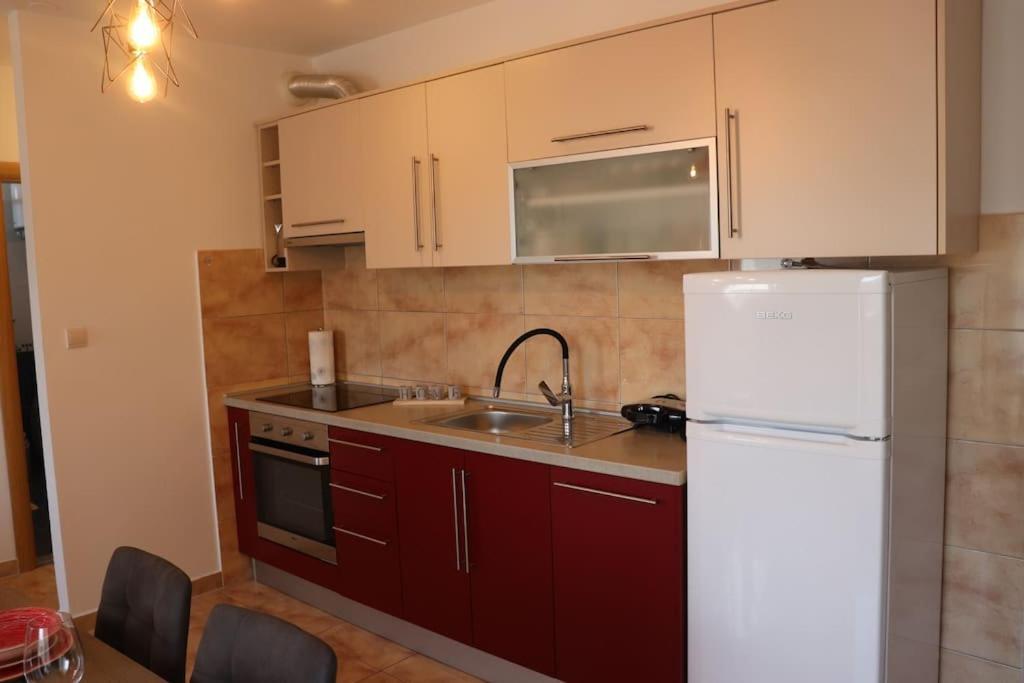 Apartments Kikaso - Near Mall Of Split, Free Parking Esterno foto