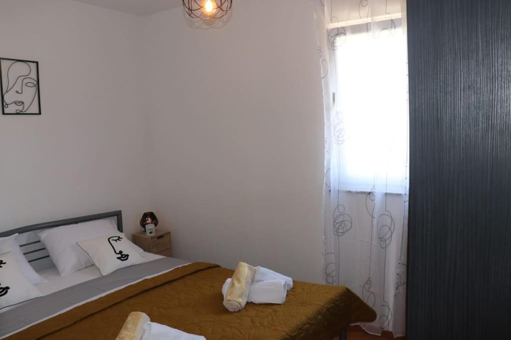 Apartments Kikaso - Near Mall Of Split, Free Parking Esterno foto